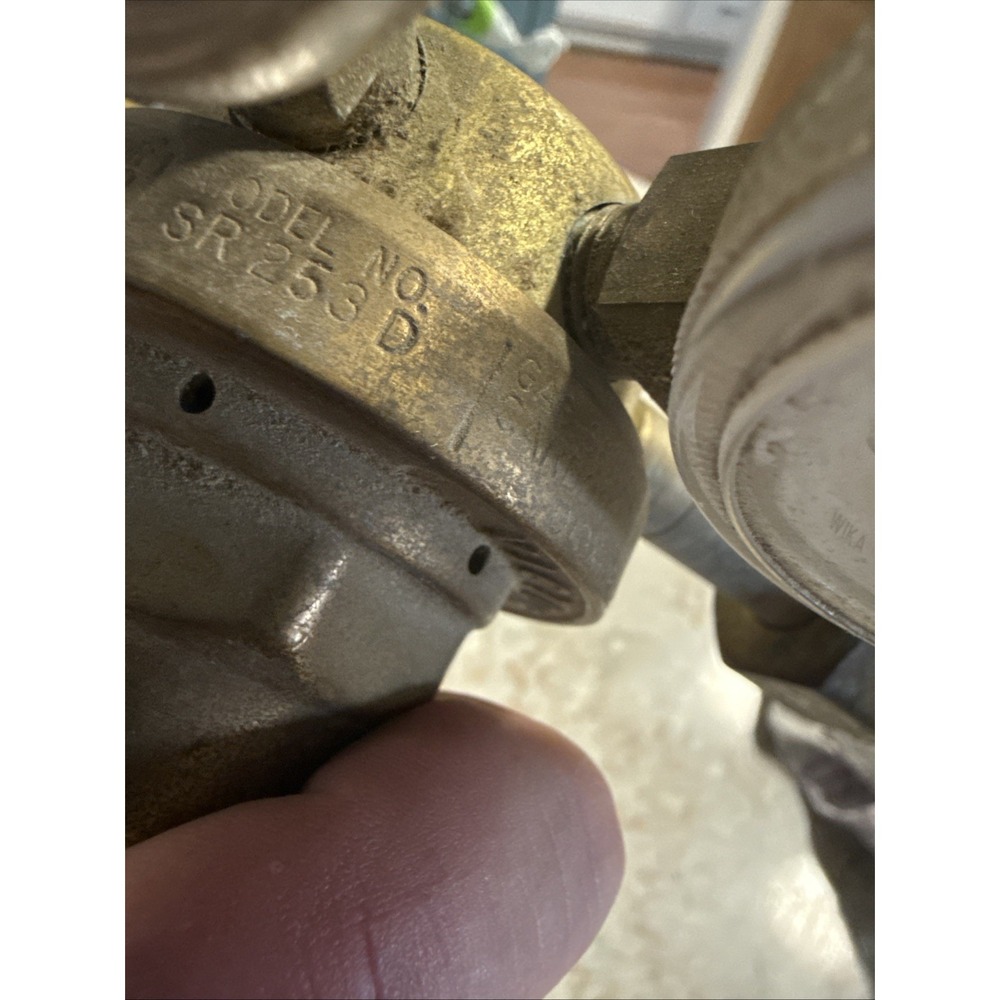 VICTOR PRESSURE REGULATOR - Untested - Picture 9 of 9
